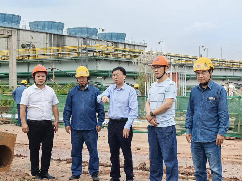 傅利才、郭春建到化工園區(qū)項(xiàng)目現(xiàn)場(chǎng)開展節(jié)前安全檢查(圖2)